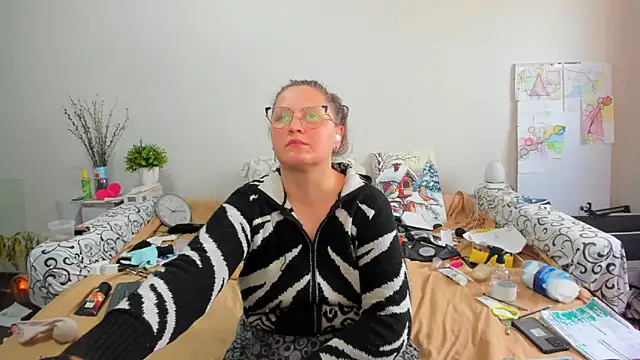 IamYourNarcotic online show from March 17, 2:31 pm