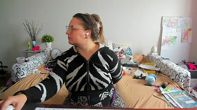 IamYourNarcotic online show from March 6, 10:21 am