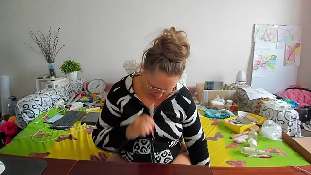 Snapshot of IamYourNarcotic chatting on November 5, 10:51 am IamYourNarcotic online show from November 5, 10:51 am