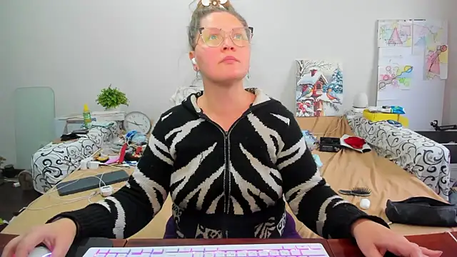 IamYourNarcotic online show from February 14, 9:31 am