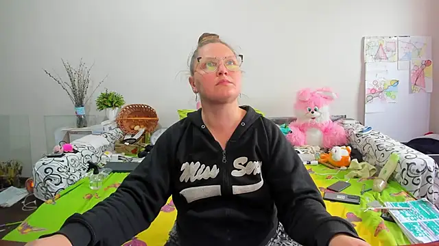 IamYourNarcotic online show from April 22, 1:07 pm
