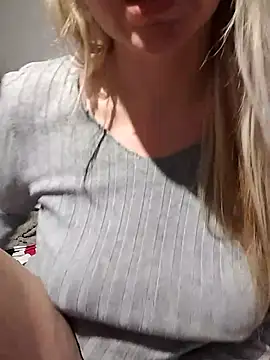 Mllesha74000 online show from January 16, 7:18 pm