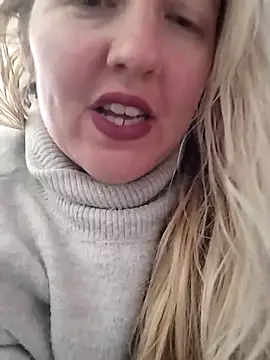 Mllesha74000 online show from February 9, 1:35 pm