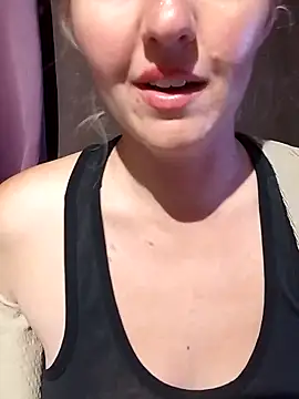 Mllesha74000 online show from September 21, 6:13 pm