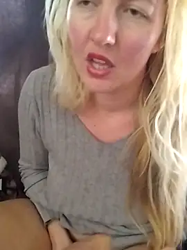 Mllesha74000 online show from March 11, 3:17 pm