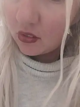 Mllesha74000 online show from February 13, 3:45 pm