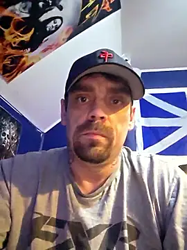 Snapshot of canadacockinme chatting on February 2, 2:32 am canadacockinme online show from February 2, 2:32 am