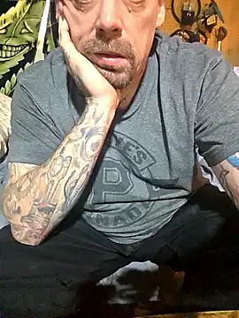 Snapshot of canadacockinme chatting on October 31, 3:30 pm canadacockinme online show from October 31, 3:30 pm