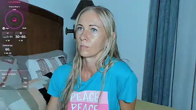 Christine 35 online show from March 26, 11:30 am