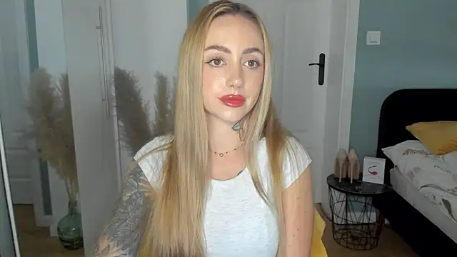 sexyCoralie online show from June 1, 1:44 pm