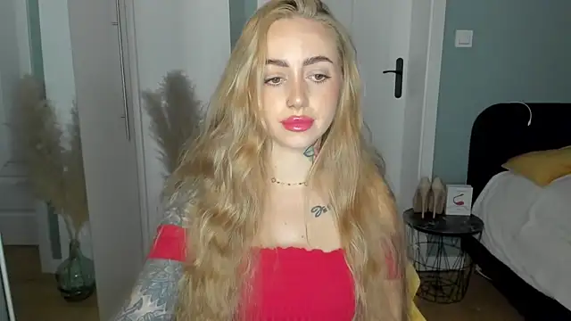 sexyCoralie online show from April 17, 6:38 am