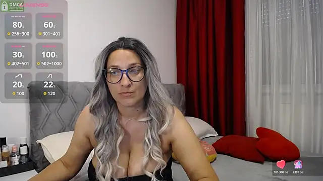 Snapshot of Aphrodite_S32 chatting on June 18, 11:59 am Aphrodite S32 online show from June 18, 11:59 am