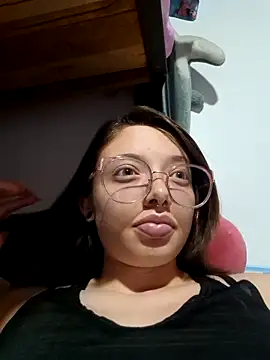 linda-schmidt online show from June 5, 1:32 am