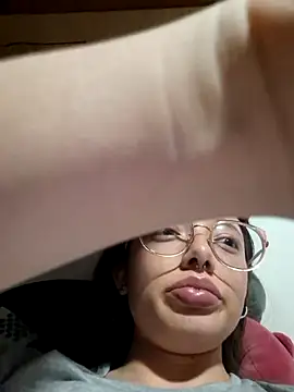 linda-schmidt online show from December 20, 3:09 am