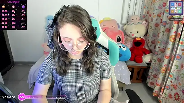 linda-schmidt online show from May 15, 3:26 am
