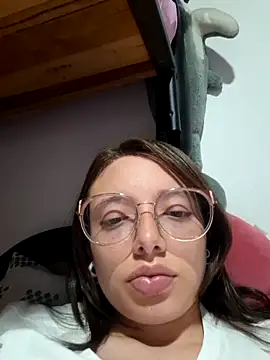 linda-schmidt online show from April 19, 12:44 am