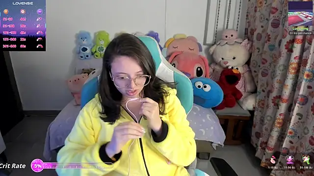 linda-schmidt online show from May 6, 3:21 am