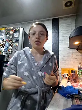 linda-schmidt online show from April 9, 4:02 pm