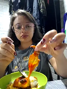 linda-schmidt online show from November 19, 12:10 am