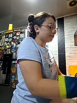 linda-schmidt online show from February 8, 7:00 pm