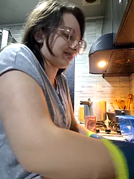 linda-schmidt online show from November 4, 12:03 am