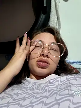 linda-schmidt online show from February 13, 3:50 am