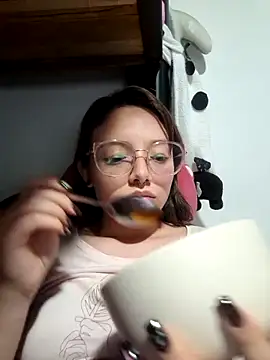 linda-schmidt online show from October 13, 10:54 pm