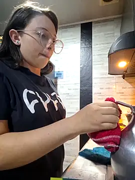 linda-schmidt online show from November 4, 11:19 pm