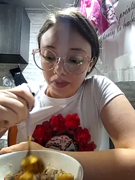 linda-schmidt online show from October 21, 10:09 pm