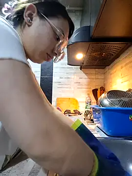 linda-schmidt online show from October 25, 12:32 am