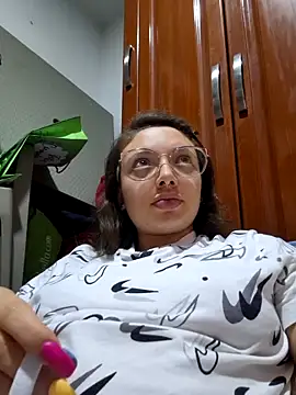 linda-schmidt online show from March 16, 12:40 am