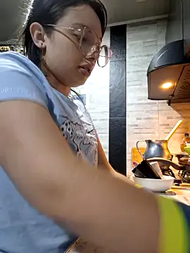 linda-schmidt online show from January 16, 4:22 pm