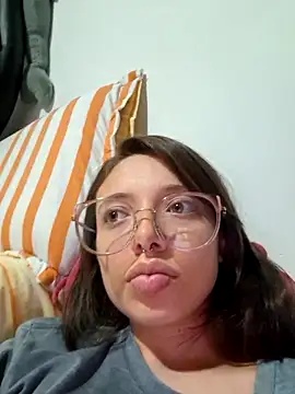 linda-schmidt online show from April 2, 3:35 am