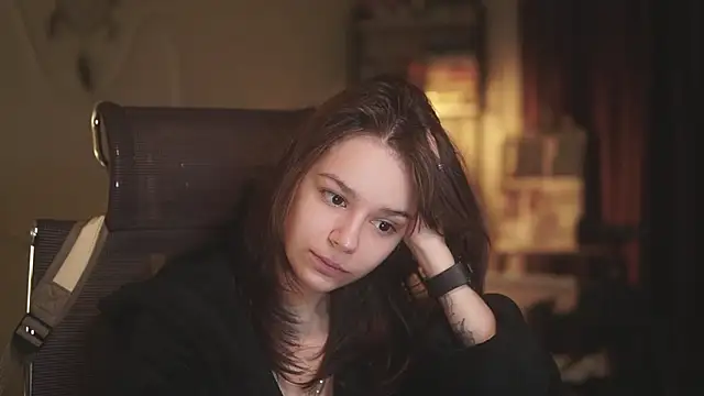 alyssa sweet online show from March 6, 2:39 am