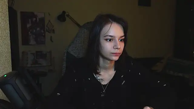 Snapshot of alyssa_sweet chatting on March 14, 4:32 am alyssa sweet online show from March 14, 4:32 am