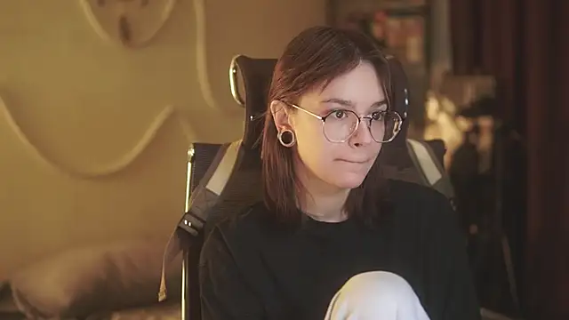 alyssa sweet online show from April 1, 4:58 am