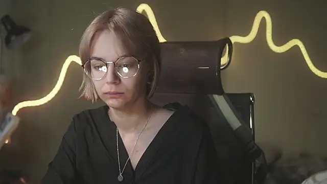 alyssa sweet online show from May 5, 5:21 am