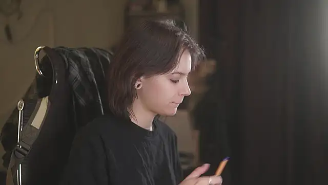 alyssa sweet online show from April 7, 4:47 am