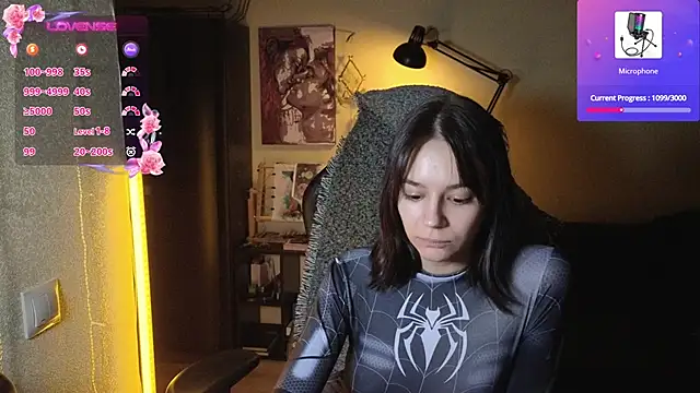Snapshot of alyssa_sweet chatting on March 10, 7:44 am alyssa sweet online show from March 10, 7:44 am