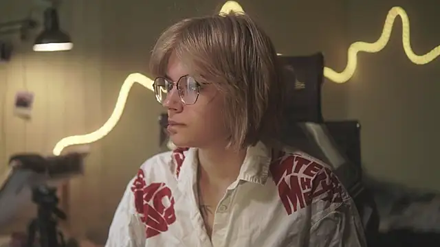 alyssa sweet online show from May 21, 4:21 am