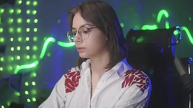 alyssa sweet online show from April 15, 5:13 am