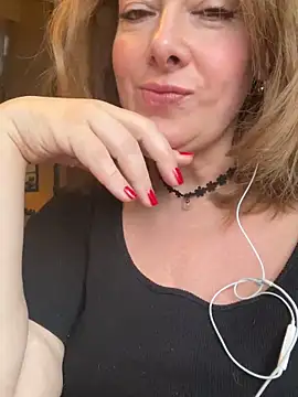 Alice Sweetyyy online show from March 2, 1:42 pm