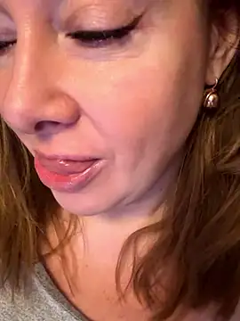 Alice Sweetyyy online show from January 9, 8:54 am