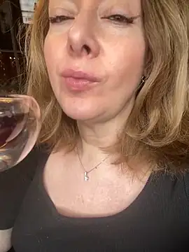 Alice Sweetyyy online show from March 15, 1:29 pm