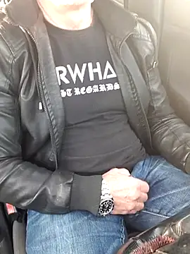 giorgio481510 online show from March 26, 6:33 am