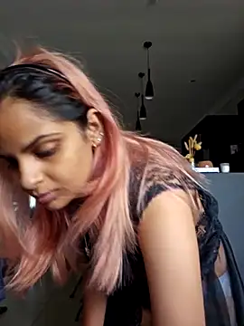 DirtySnowball69 online show from April 13, 7:45 am