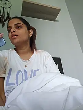 DirtySnowball69 online show from May 18, 7:46 am