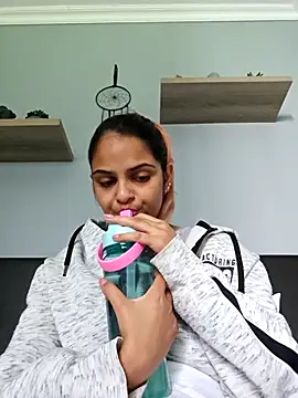 DirtySnowball69 online show from May 8, 7:01 am