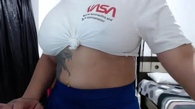 venuz mendoza20 online show from February 17, 2:36 pm