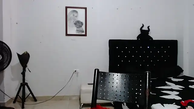 Snapshot of venuz_mendoza20 chatting on October 7, 1:34 pm venuz mendoza20 online show from October 7, 1:34 pm